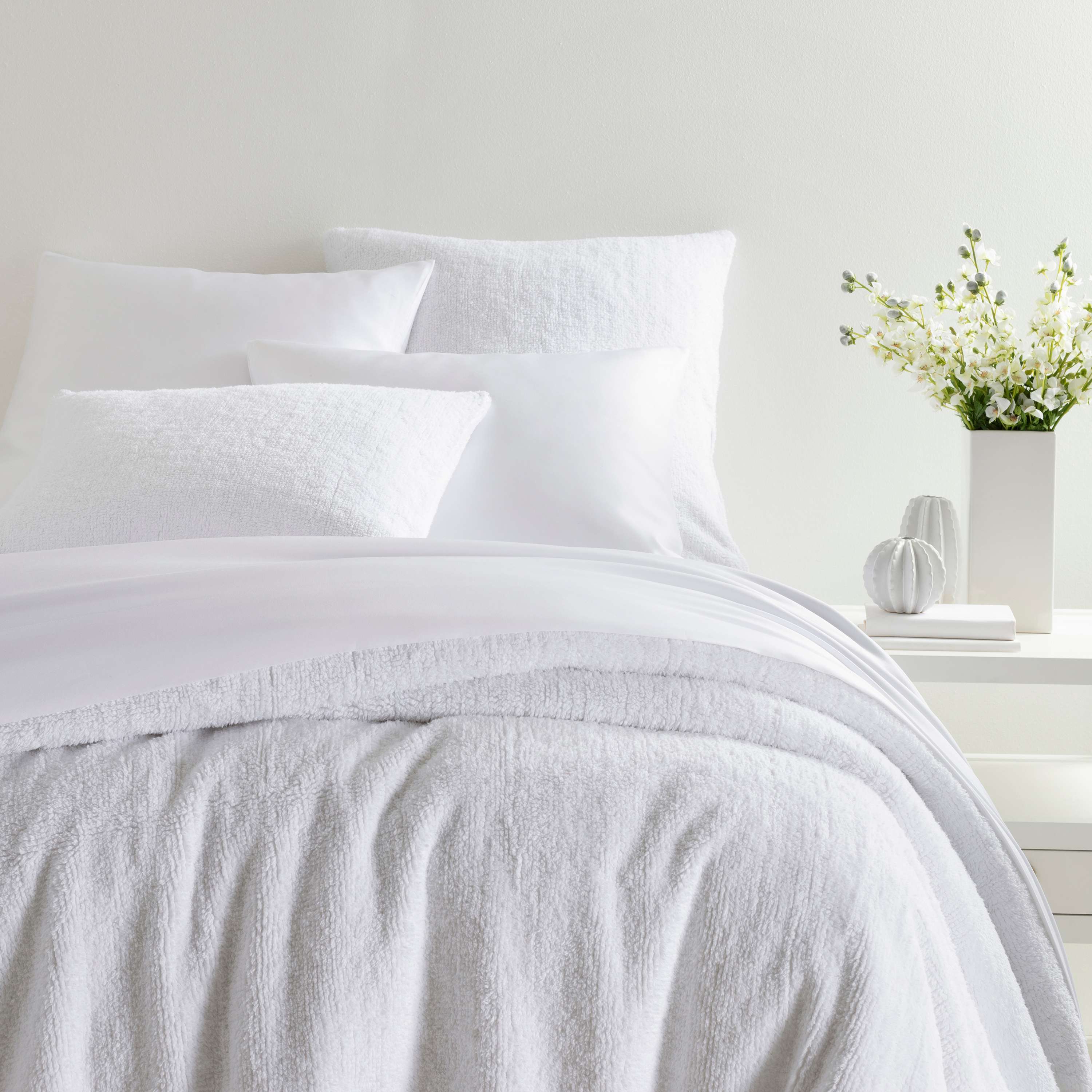 Bed Ed 101 10 Ways To Keep Your White Bedding White Annie Selke