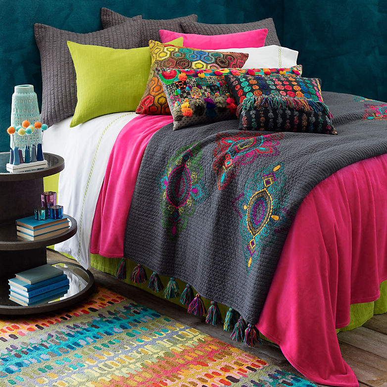Bed U Cation 101: Why We Love Bed Scarves | Annie Selke's Fresh American Style