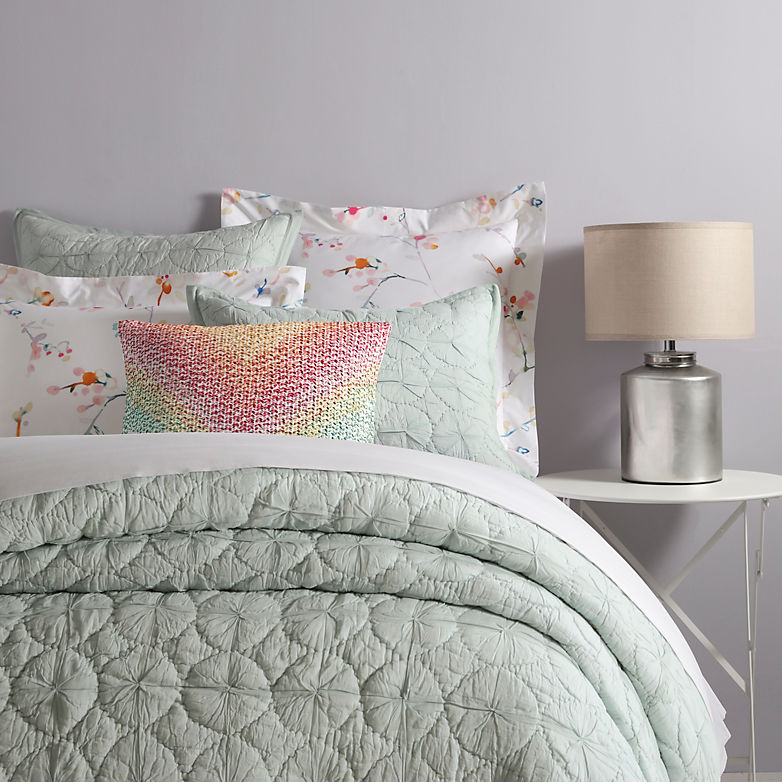 It's All In the Details: Swoon-Worthy Decorative Pillows | Annie Selke's Fresh American Style