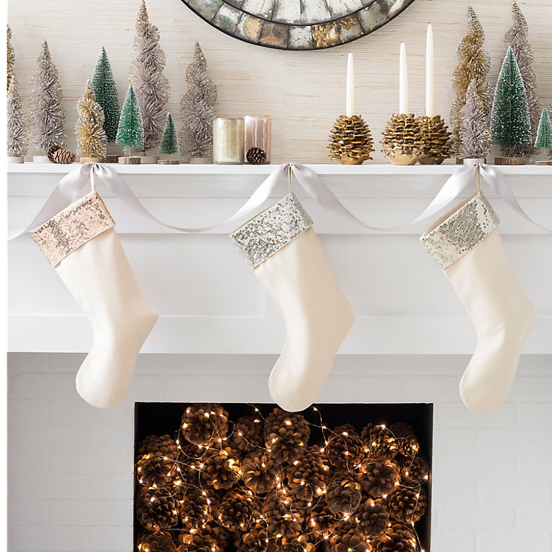 Holiday Mantle Decorating | Annie Selke's Fresh American Style
