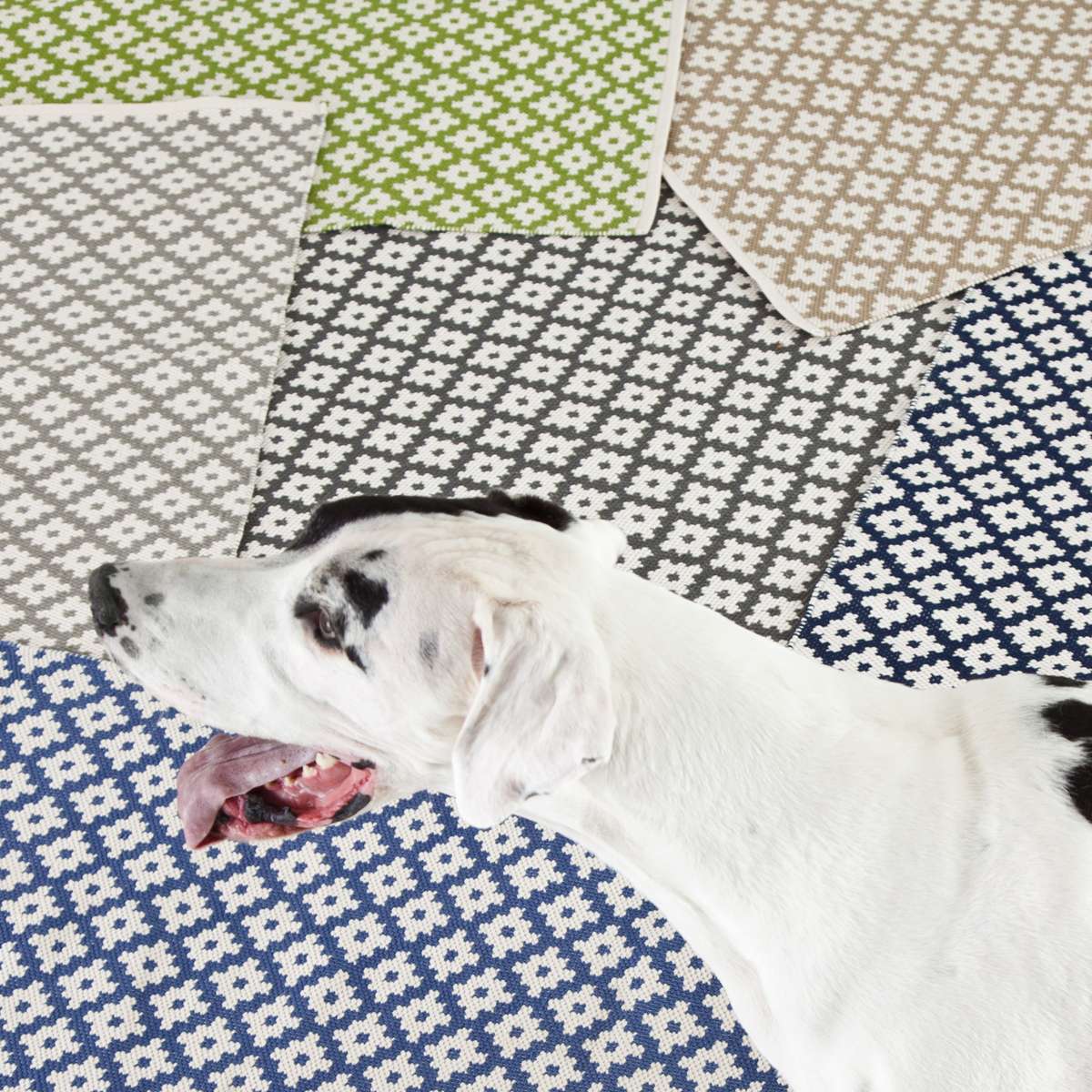 Annie Selke - Solid Extra Grip Rug Pad – Helen Thomas Simply Smashing Gift  Gallery