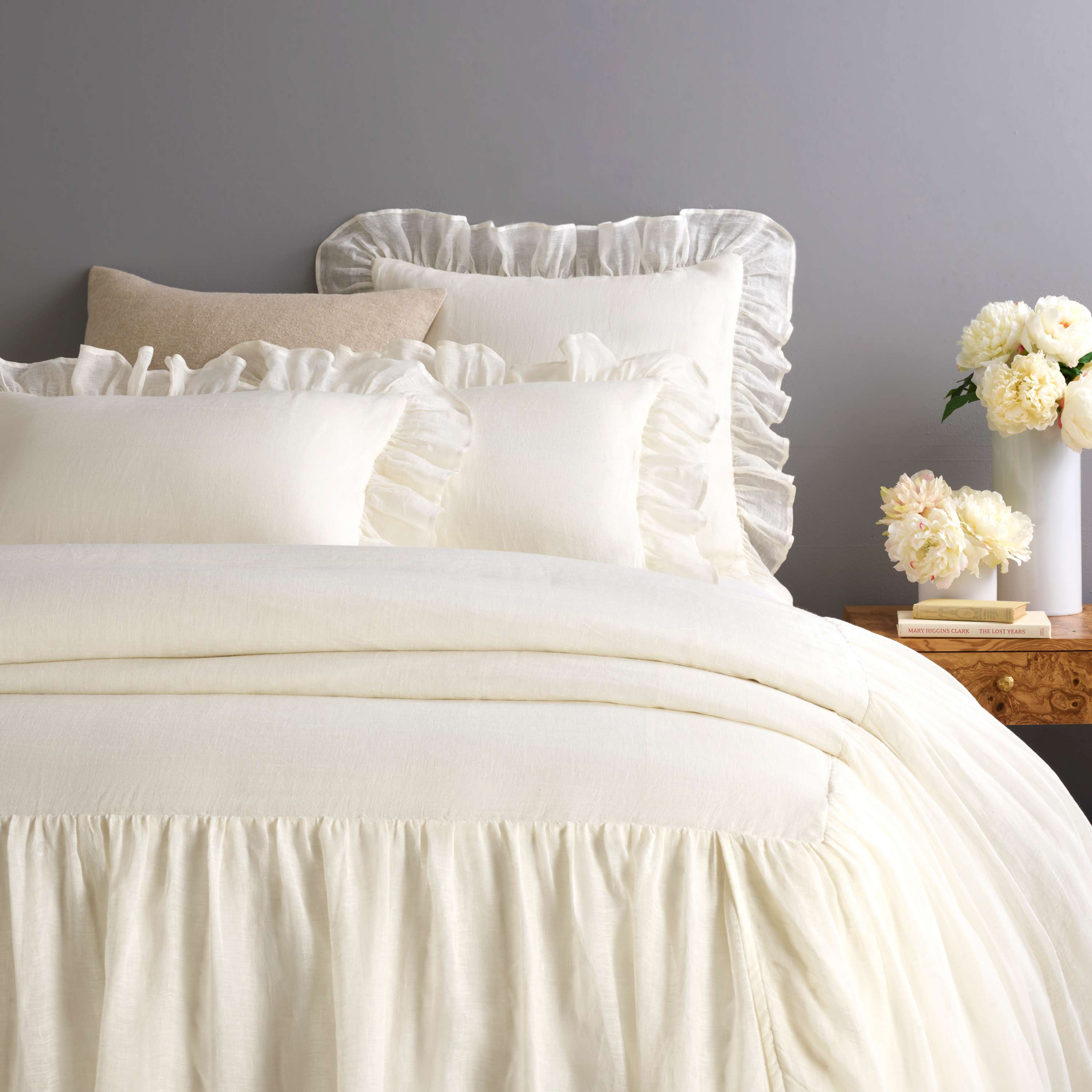 Savannah Linen Gauze Ivory Bedspread | Pine Cone Hill