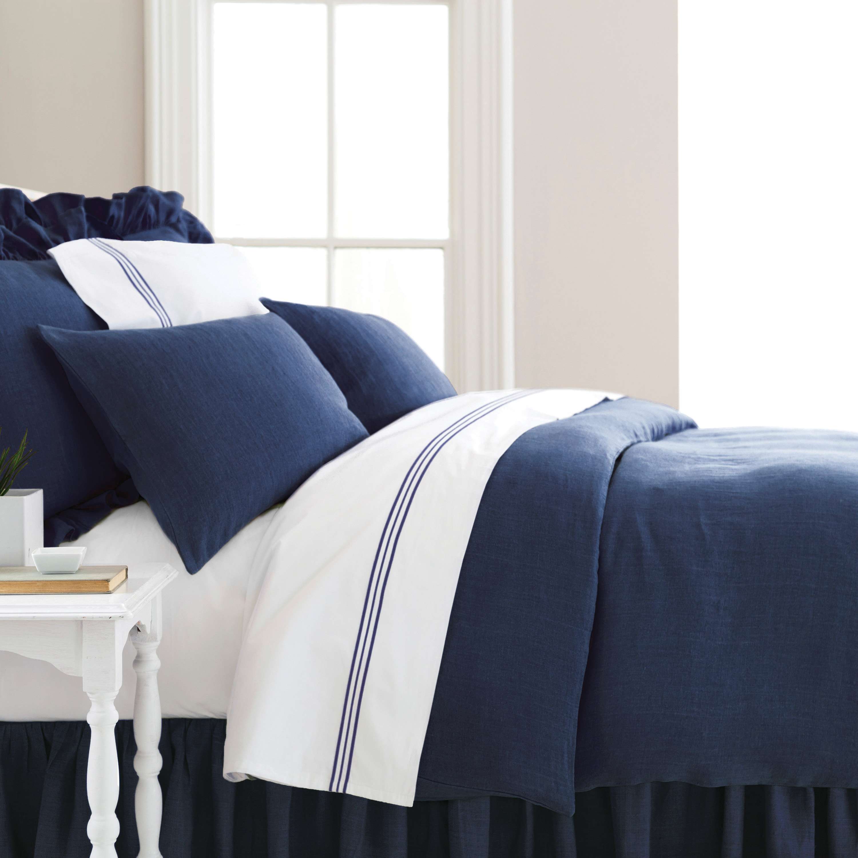 Stone Washed Linen Indigo Duvet Cover | Pine Cone Hill